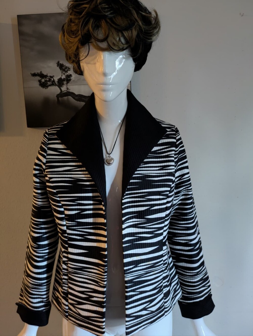 Scott Taylor Petite Black & White Zebra Print Blazer / Jacket - Size PS